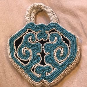 Vintage Chista of New York small beaded hand bag